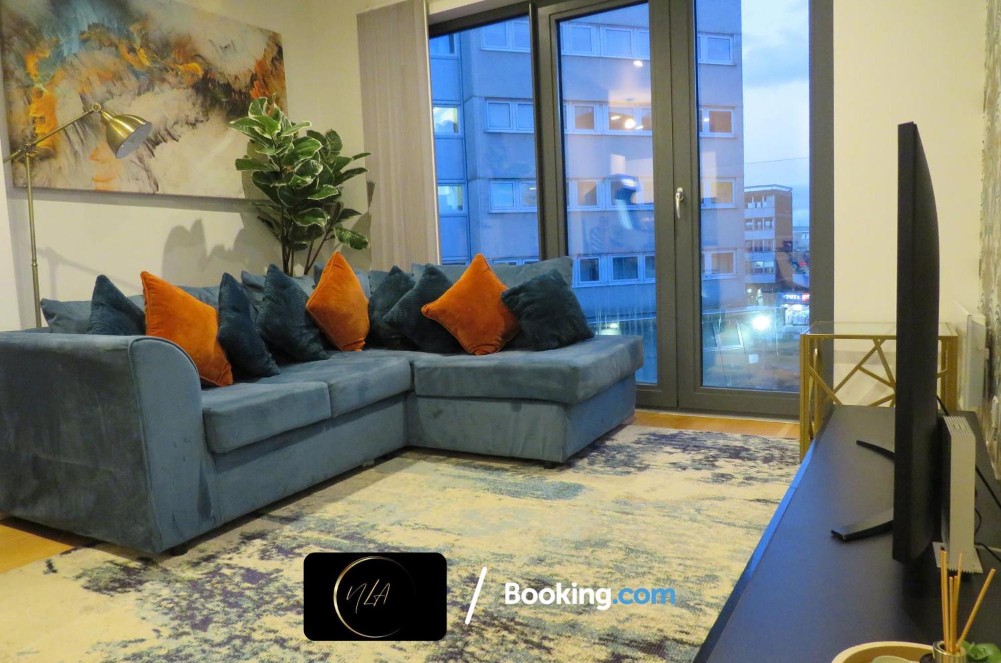 Centre With Free Parking, Netflix And Wifi - Suitable For Contractors And Families - By Noor Luxury Birmingham