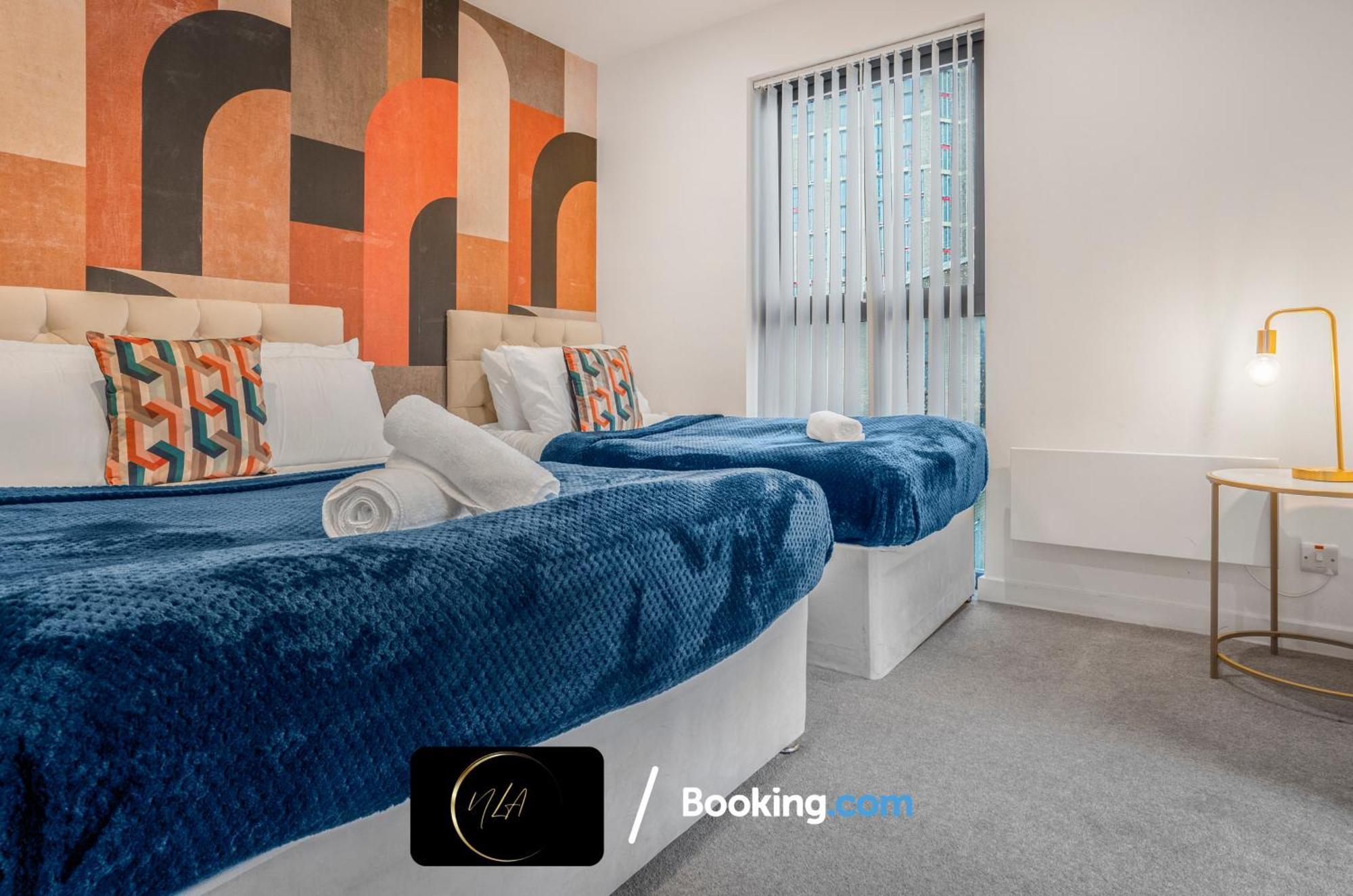 Centre With Free Parking, Netflix And Wifi - Suitable For Contractors And Families - By Noor Luxury Apartment