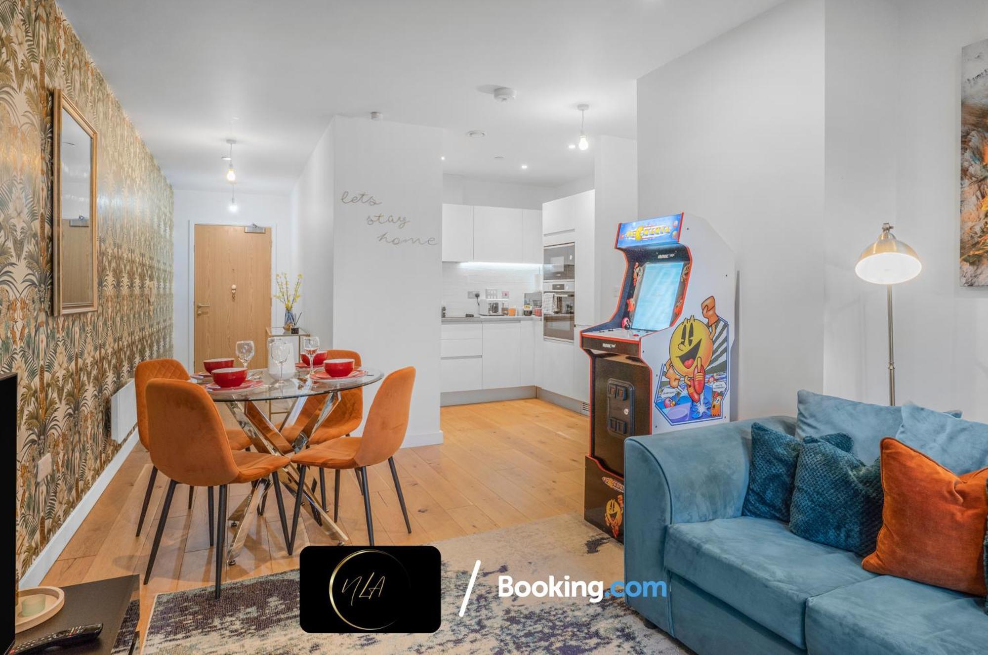 Apartment Centre With Free Parking, Netflix And Wifi - Suitable For Contractors And Families - By Noor Luxury