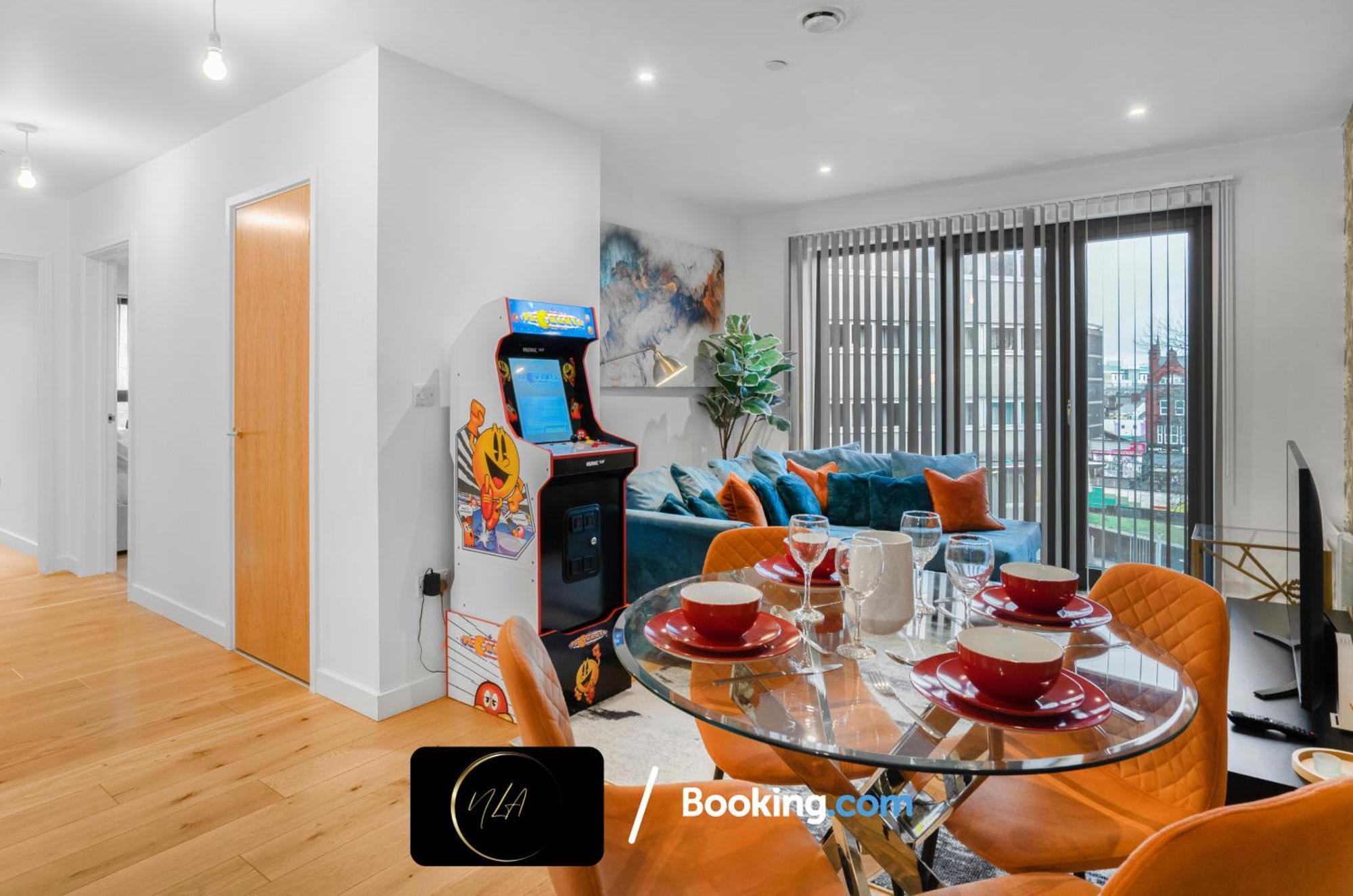Centre With Free Parking, Netflix And Wifi - Suitable For Contractors And Families - By Noor Luxury